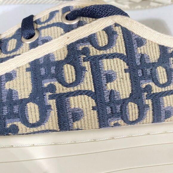 DIOR Oblique Walk N’ Dior Sneakers - Picture 5 of 8